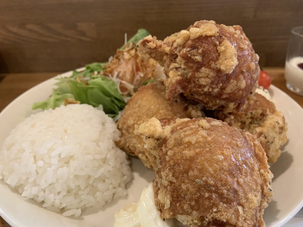 孤独のグルメ In 松江市宍道町 唐揚げとクリームソーダとチーズケーキ 島根ダイハツ販売株式会社